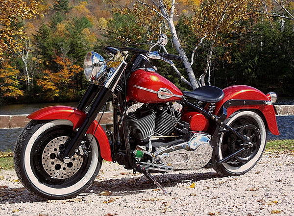 Nostalgic features of an older bike with reliability of todays bike.