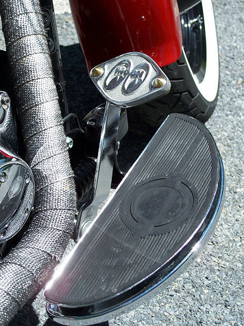 B-52 by DeVille Cycles features genuine MOON lakepipe cap foot controls and early style footboards.